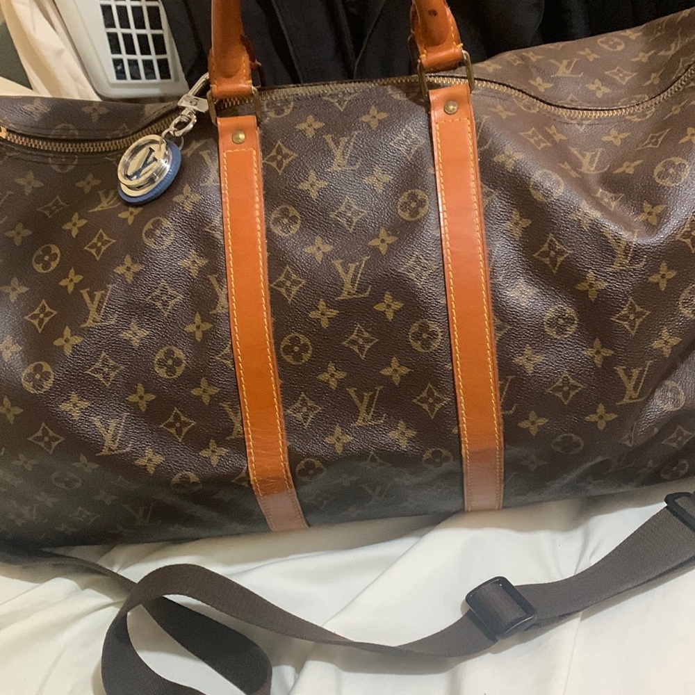 MAKE AN OFFER Louis Vuitton keepall 55